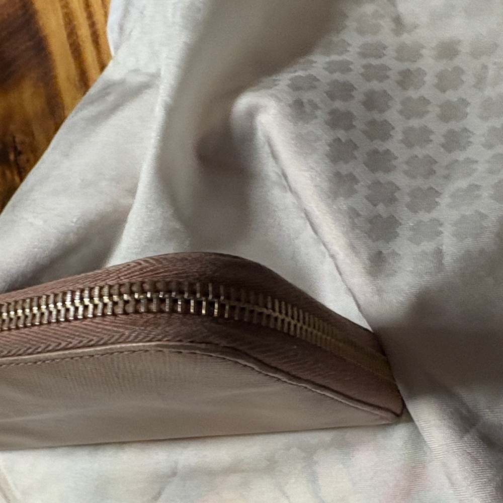 Prada Nude Leather Zip Wallet - Picture 6 of 16